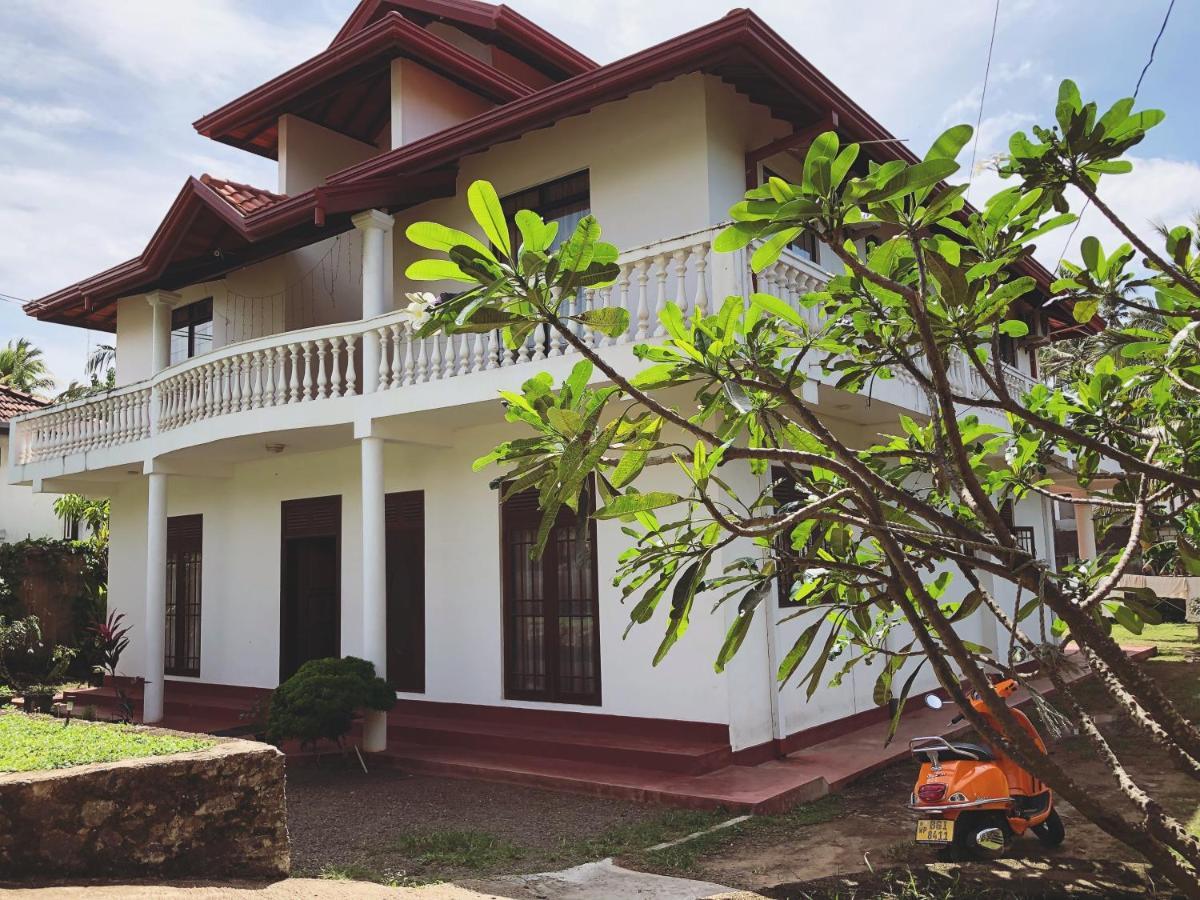 Sritaly Inn Mirissa Dış mekan fotoğraf